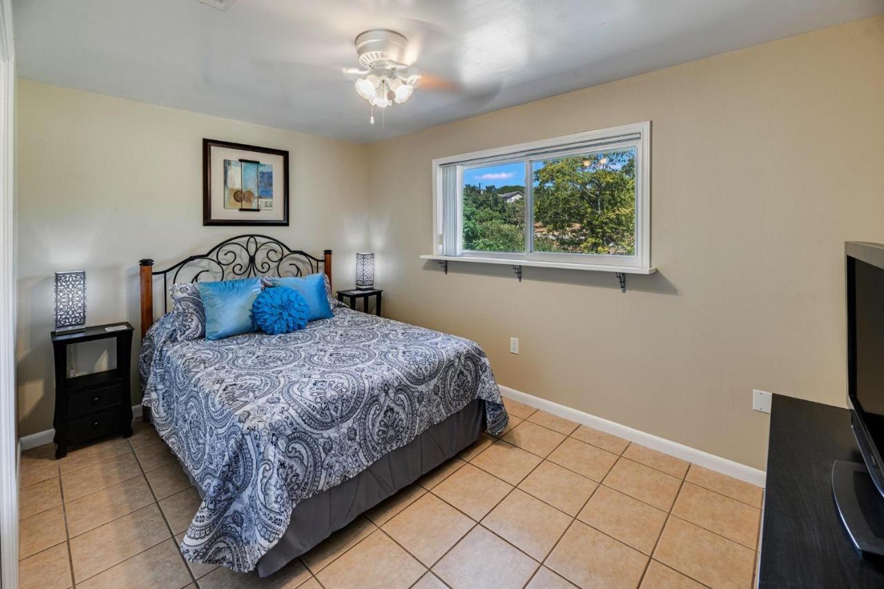 Bogi Villa Canyon Lake Exterior photo